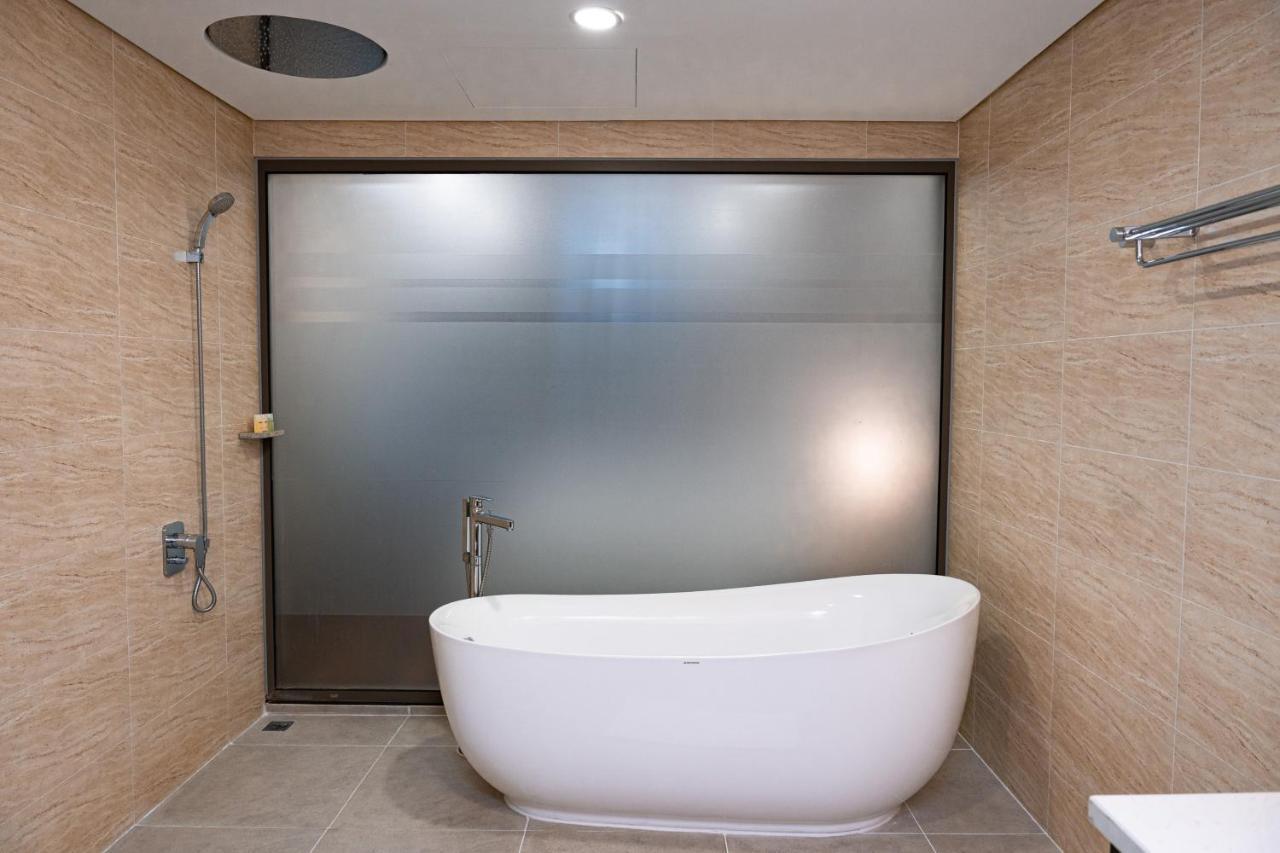 1Br - 1 Sofa Bed Luxurious 5-Stars Resort ソクソン県 エクステリア 写真
